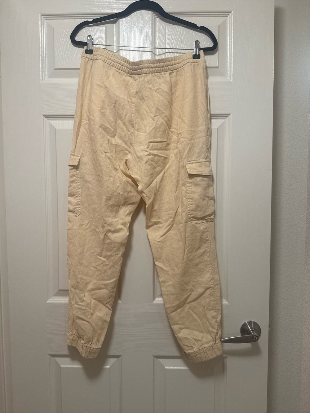 Banana Republic Women’s Pull-on Drawstring Linen Blend Cargo Pants - Picture 4 of 10
